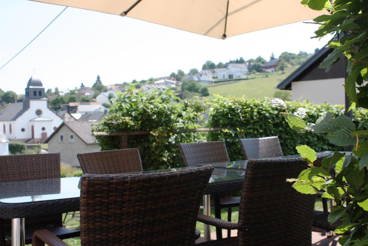 Gasthaus Pension Geimer Plütscheid Exterior foto